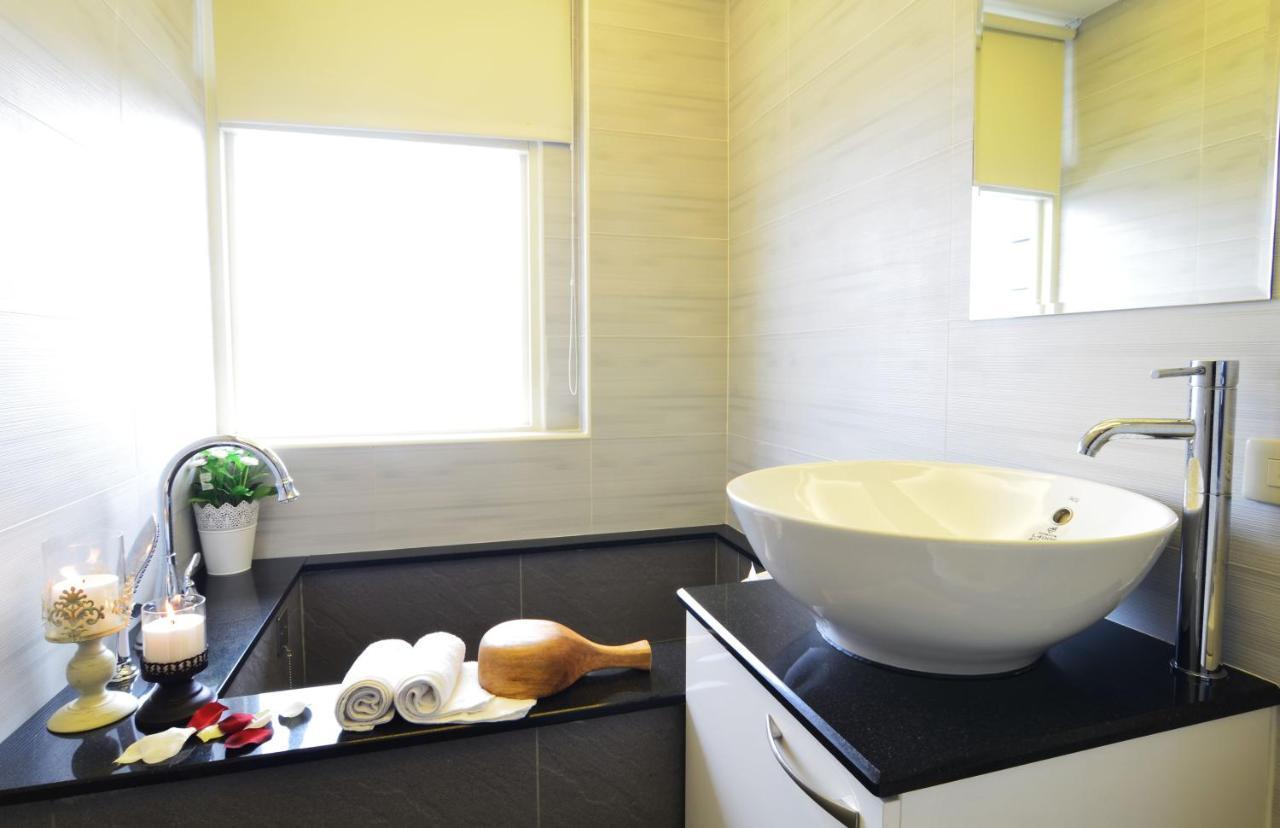 Yunju House Bed & Breakfast เจียวซี ภายนอก รูปภาพ